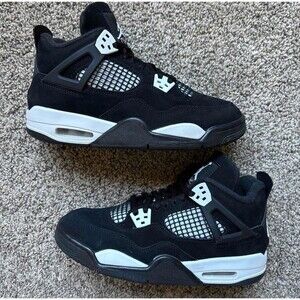 Nike Air Jordan 4 Retro White Thunder Size 7 Youth (Size 8.5 Women's)